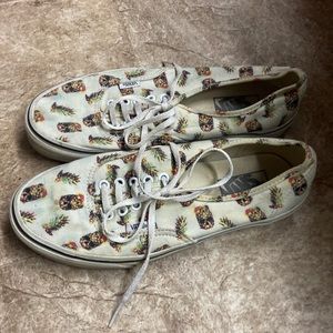 vans pineapple